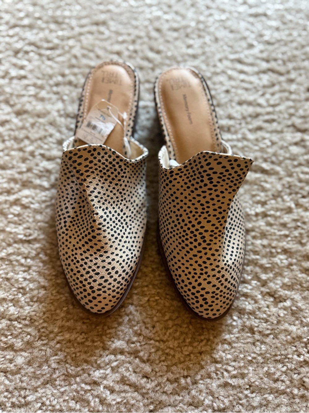 Slip-On Women’s Mules in Beige with Black Dot Print